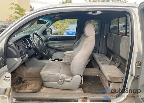 2006 Toyota Tacoma Access Cab from USA, damaged, VIN 5TEUU42N26Z220447